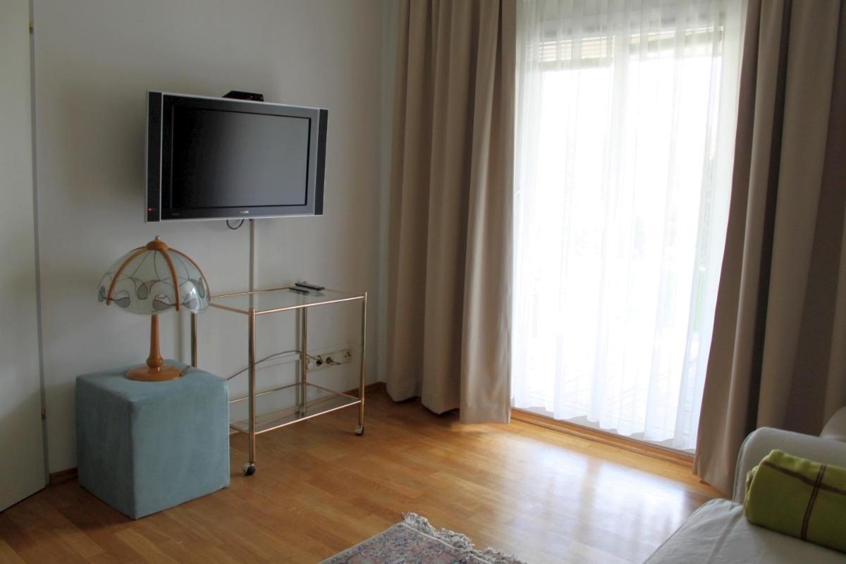 Appartement Eveline Velden am Woerthersee Exterior photo